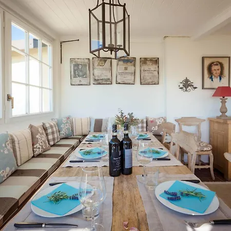 Luxe Villa, Ensuites & Private Vineyard Views * 산마르자노올리베토