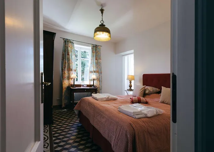 Luxe Villa, Ensuites & Private Vineyard Views Villa *