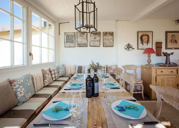 Luxe Villa, Ensuites & Private Vineyard Views * San Marzano Oliveto