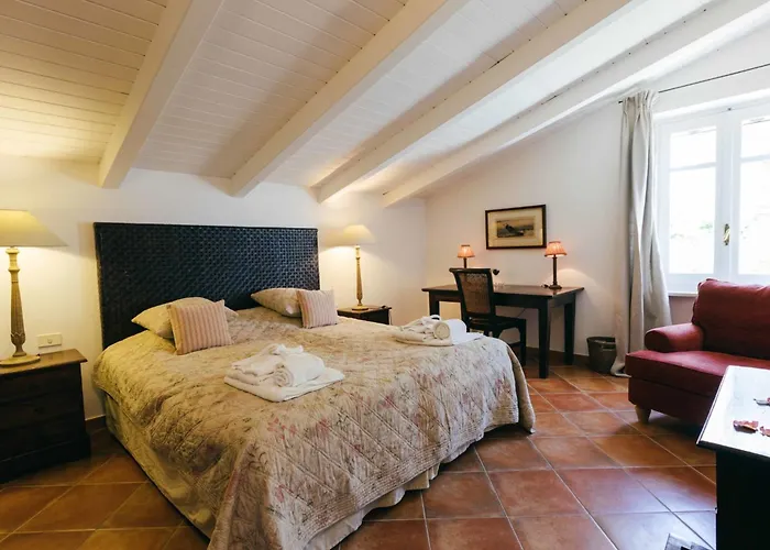 Villa Luxe Villa, Ensuites & Private Vineyard Views