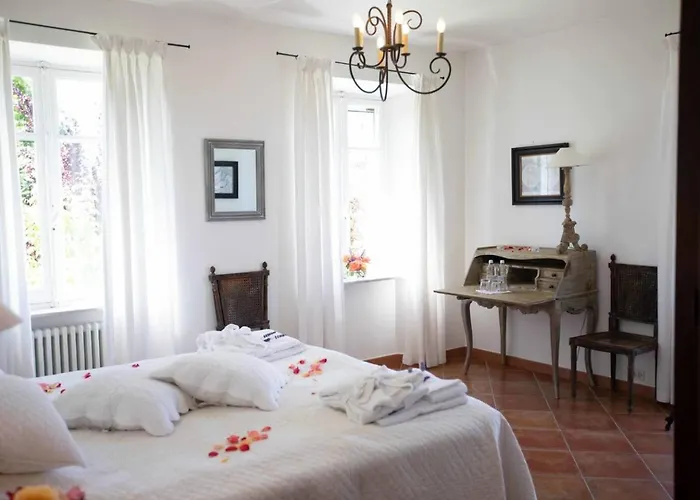 Villa Luxe Villa, Ensuites & Private Vineyard Views