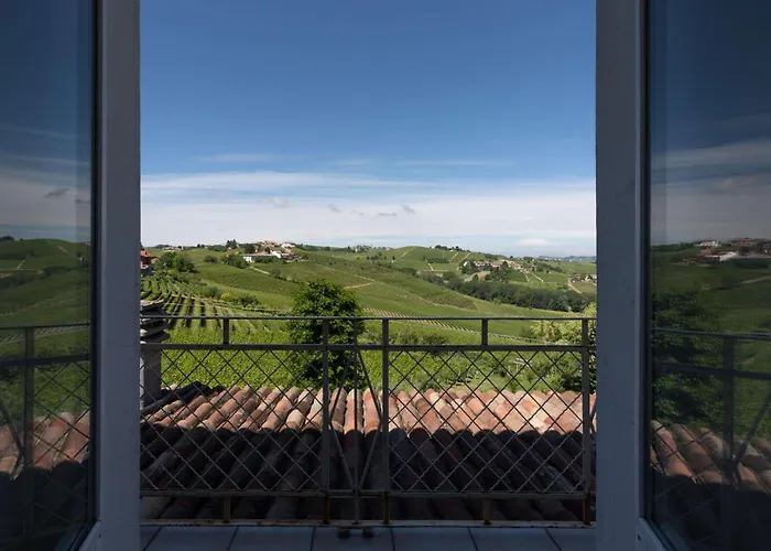 Luxe Villa, Ensuites & Private Vineyard Views San Marzano Oliveto